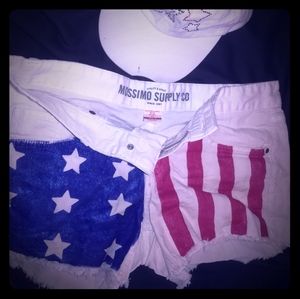 Juniors Size 11 Shorts and matching Hat